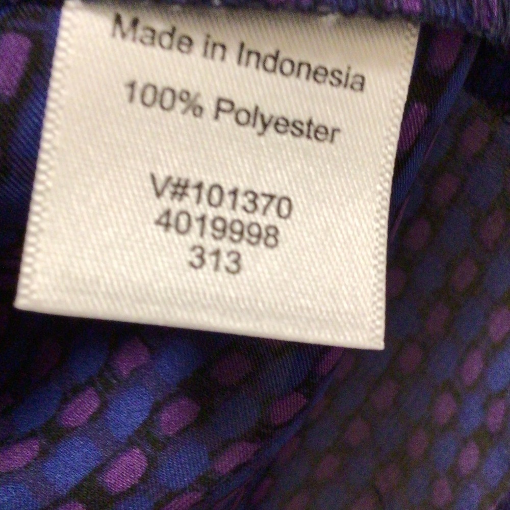 Womens Coldwater Creek Blue Patterned Pleat Front Sleeveless Blouse - Picture 2 of 5